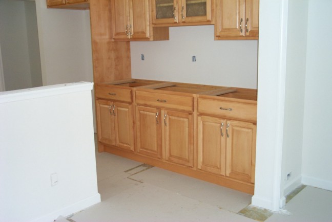 cabinets3.jpg (36586 bytes)